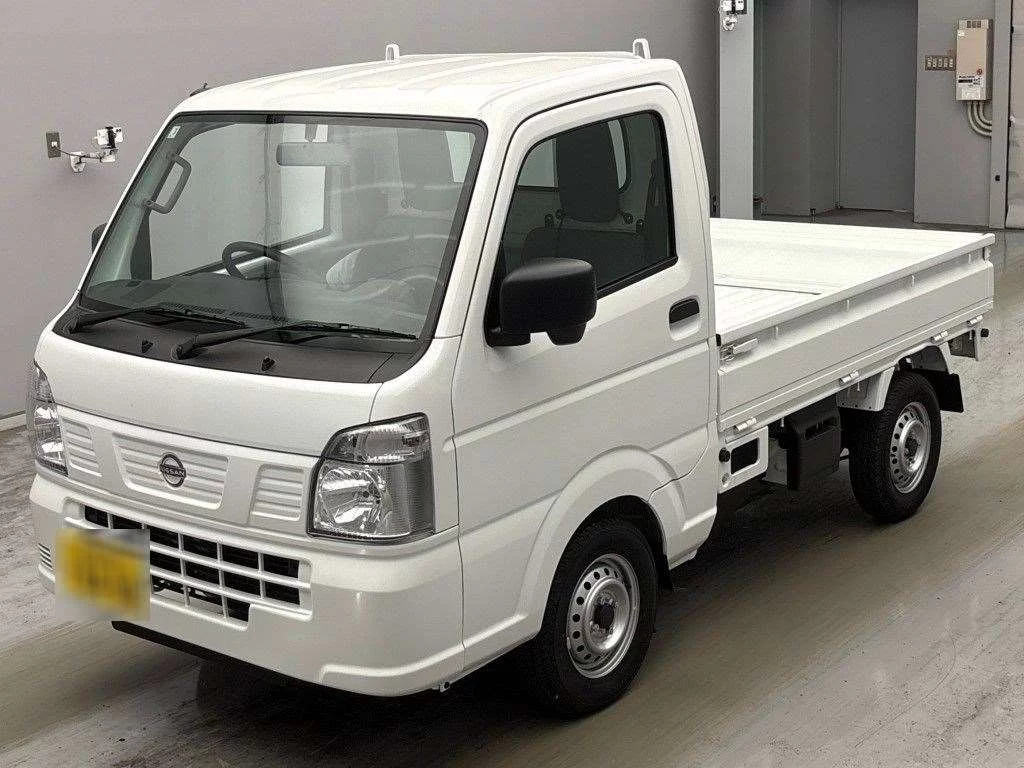 Nissan NT100 Clipper DR16T 2026